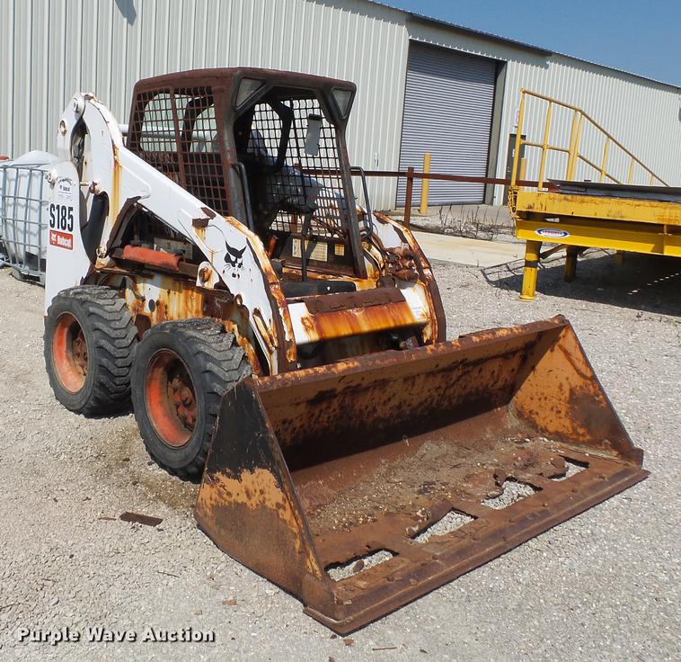 image for item DB7043 2010 Bobcat S185 skid steer