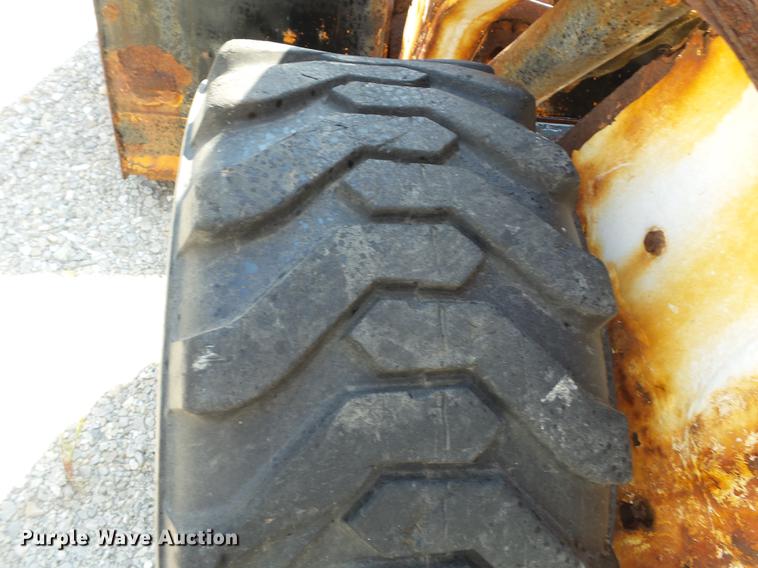 image for item DB7043 2010 Bobcat S185 skid steer