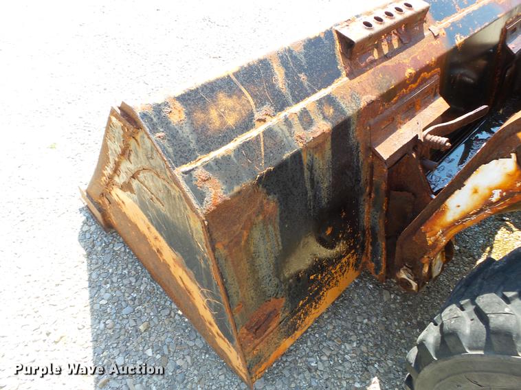 image for item DB7043 2010 Bobcat S185 skid steer