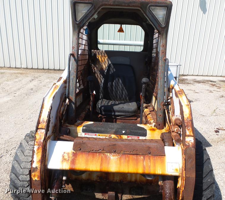 image for item DB7043 2010 Bobcat S185 skid steer