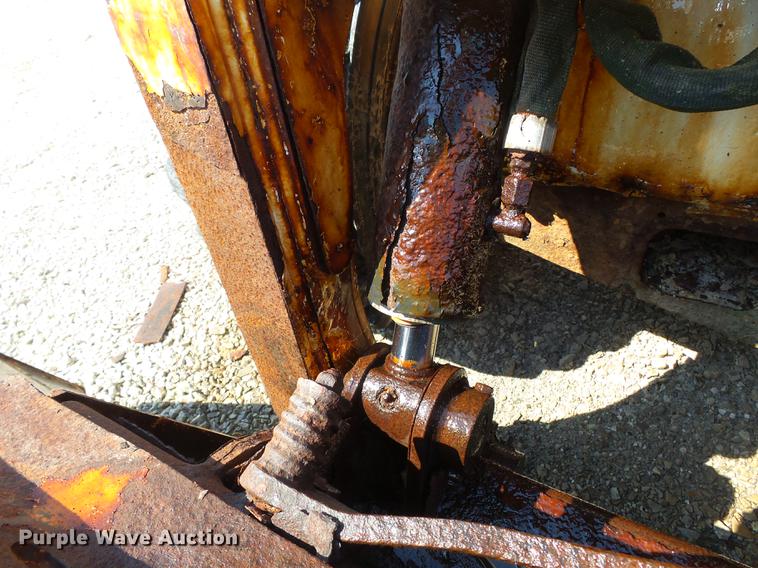 image for item DB7043 2010 Bobcat S185 skid steer