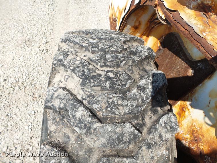 image for item DB7043 2010 Bobcat S185 skid steer