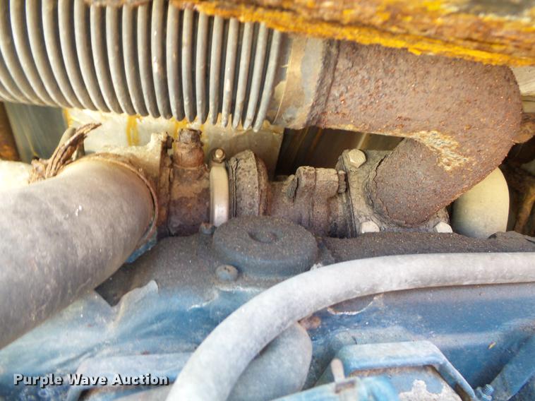 image for item DB7043 2010 Bobcat S185 skid steer