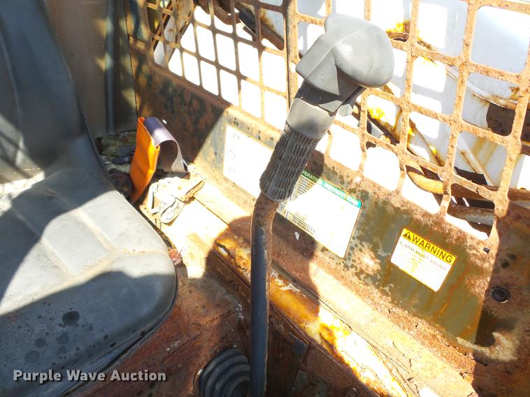 image for item DB7043 2010 Bobcat S185 skid steer