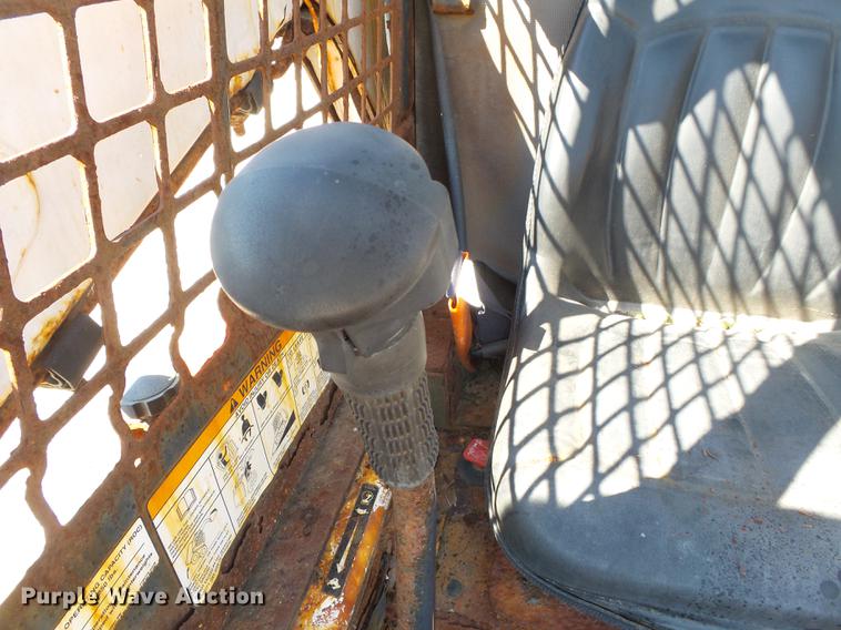 image for item DB7043 2010 Bobcat S185 skid steer