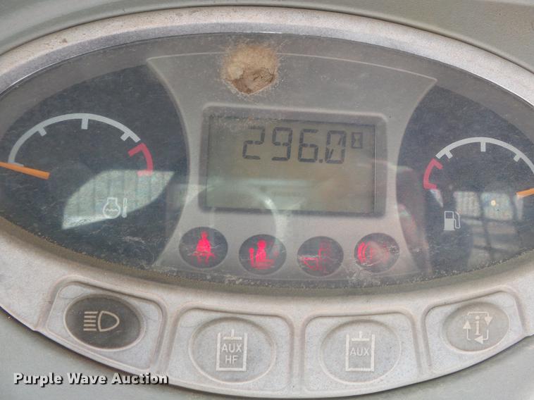 image for item DB7043 2010 Bobcat S185 skid steer