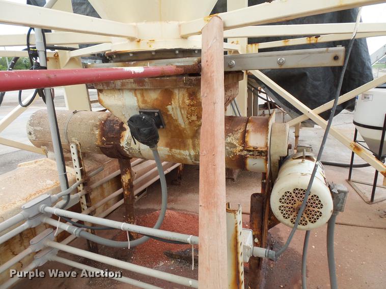 image for item DC1230 Ranco 10 Milti-blender dry bulk fertilizer mixer, stationary plant