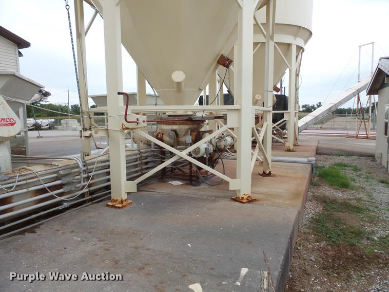 image for item DC1230 Ranco 10 Milti-blender dry bulk fertilizer mixer, stationary plant