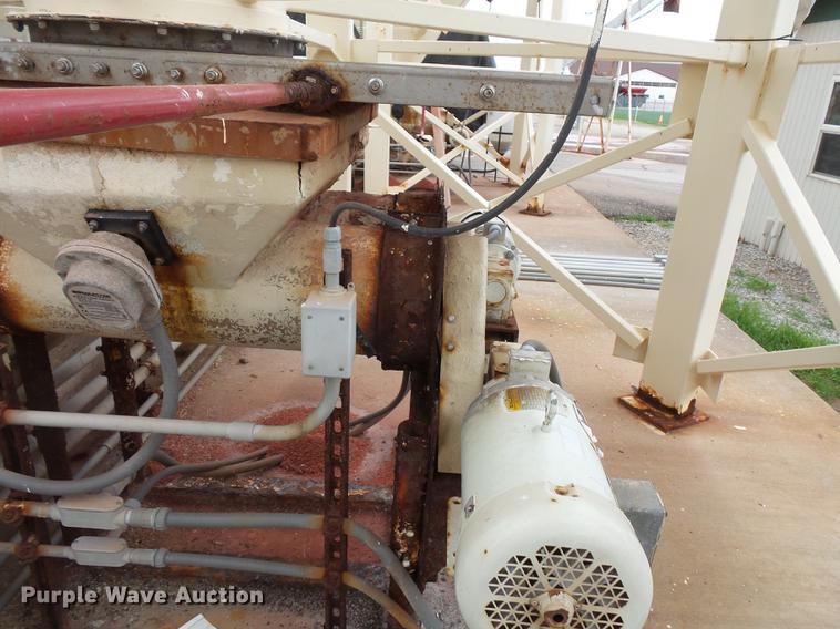 image for item DC1230 Ranco 10 Milti-blender dry bulk fertilizer mixer, stationary plant