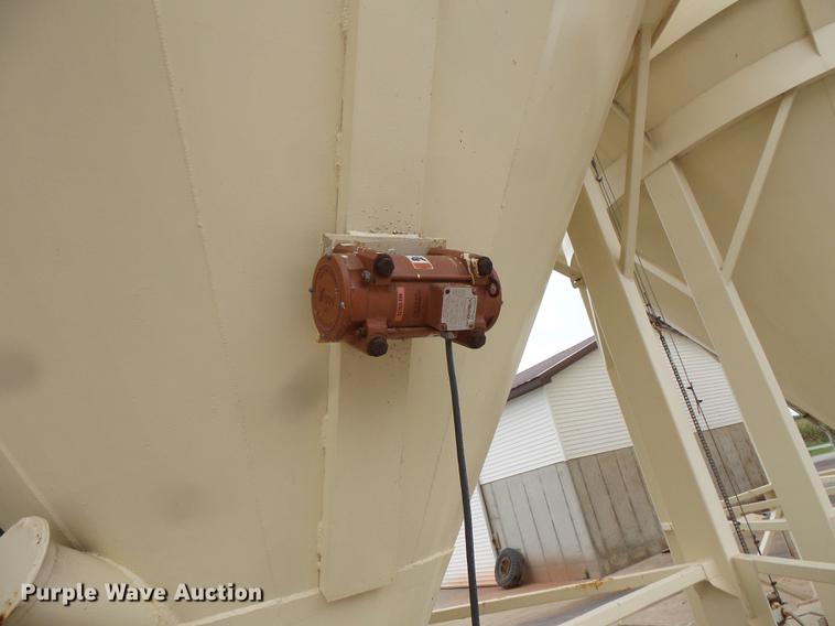 image for item DC1230 Ranco 10 Milti-blender dry bulk fertilizer mixer, stationary plant