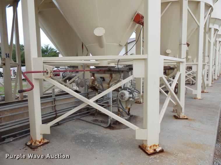 image for item DC1230 Ranco 10 Milti-blender dry bulk fertilizer mixer, stationary plant