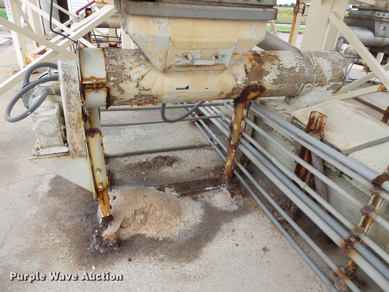 image for item DC1230 Ranco 10 Milti-blender dry bulk fertilizer mixer, stationary plant