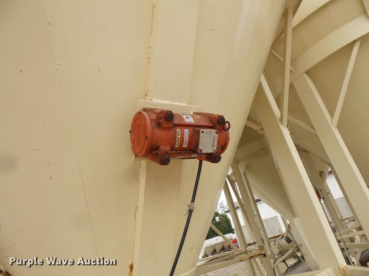 image for item DC1230 Ranco 10 Milti-blender dry bulk fertilizer mixer, stationary plant