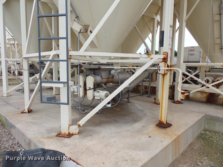 image for item DC1230 Ranco 10 Milti-blender dry bulk fertilizer mixer, stationary plant