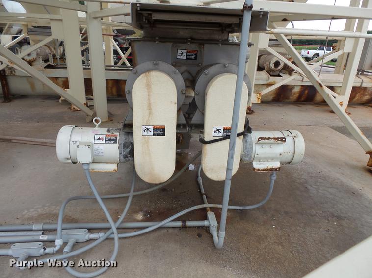 image for item DC1230 Ranco 10 Milti-blender dry bulk fertilizer mixer, stationary plant