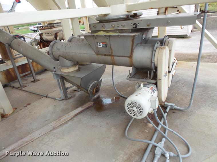 image for item DC1230 Ranco 10 Milti-blender dry bulk fertilizer mixer, stationary plant