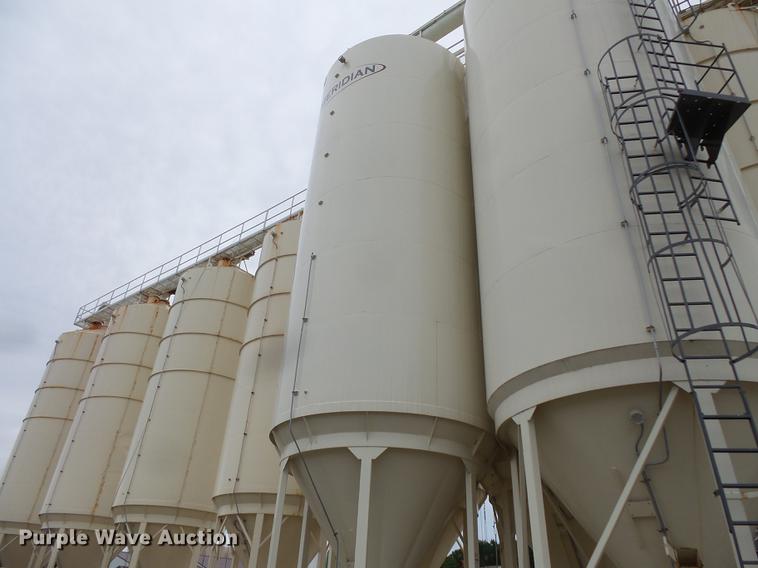 image for item DC1230 Ranco 10 Milti-blender dry bulk fertilizer mixer, stationary plant