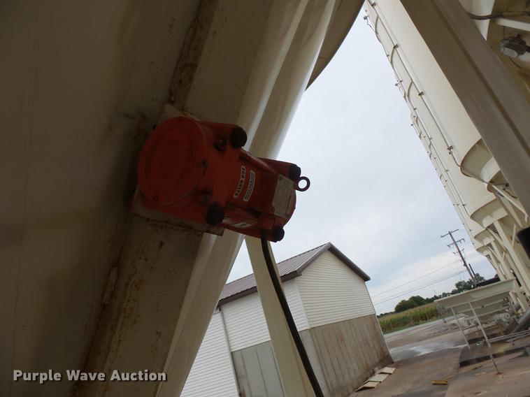 image for item DC1230 Ranco 10 Milti-blender dry bulk fertilizer mixer, stationary plant