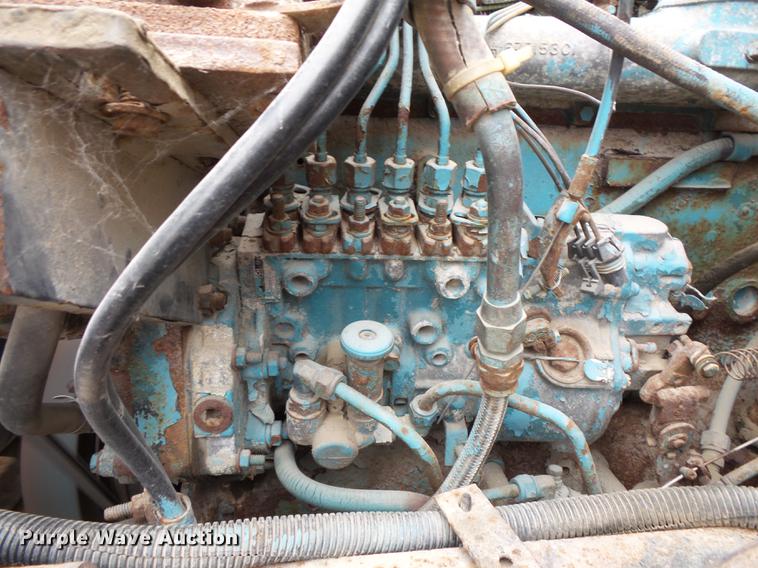 image for item DC1231 1990 International 4900 fertilizer tender truck