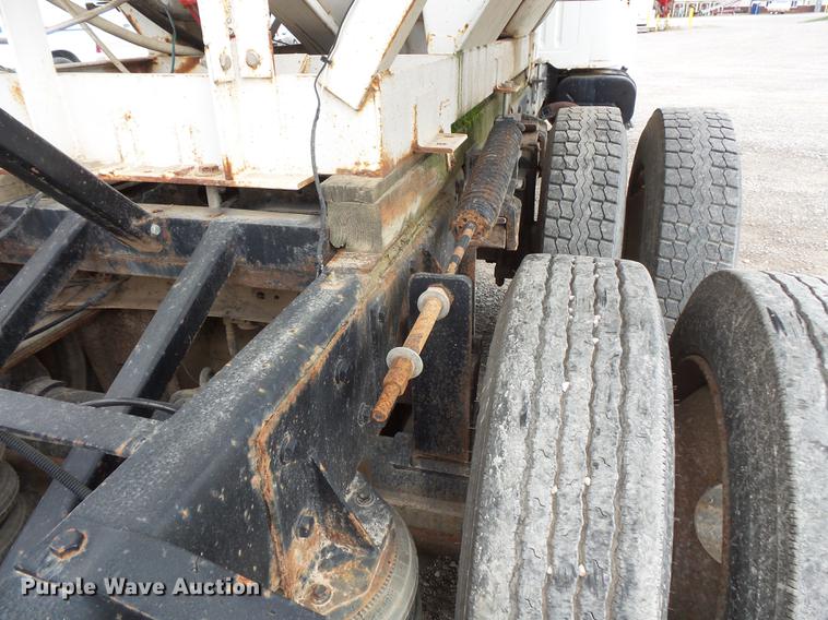 image for item DC1231 1990 International 4900 fertilizer tender truck