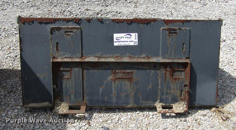 image for item DD4301 66"W skid steer bucket