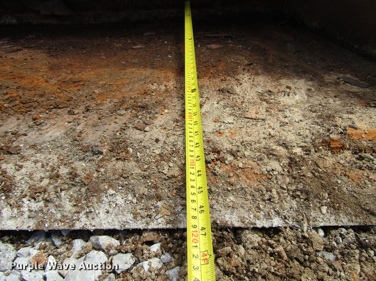 image for item DD4301 66"W skid steer bucket