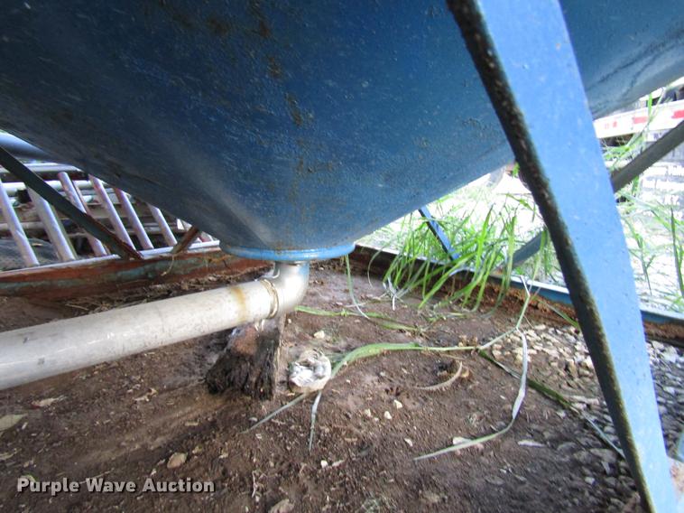 image for item DD4307 Cone bottom poly fertilizer tank