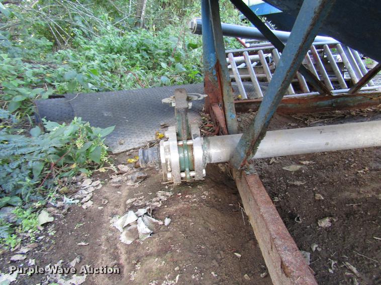 image for item DD4307 Cone bottom poly fertilizer tank