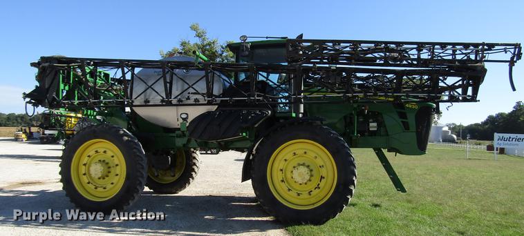 image for item DD4308 2011 John Deere 4930 sprayer