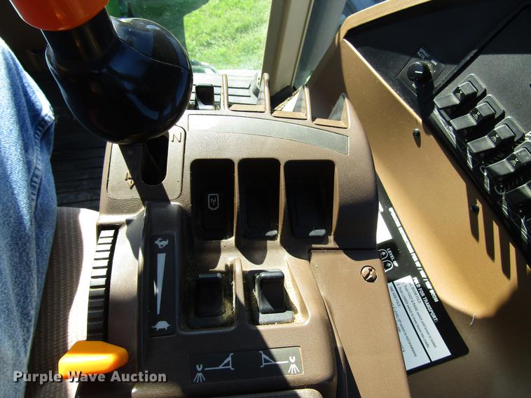 image for item DD4308 2011 John Deere 4930 sprayer