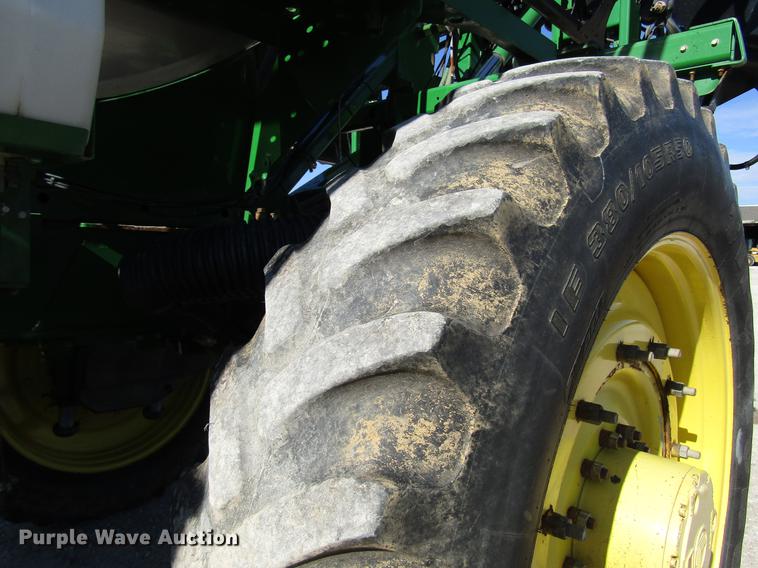 image for item DD4308 2011 John Deere 4930 sprayer