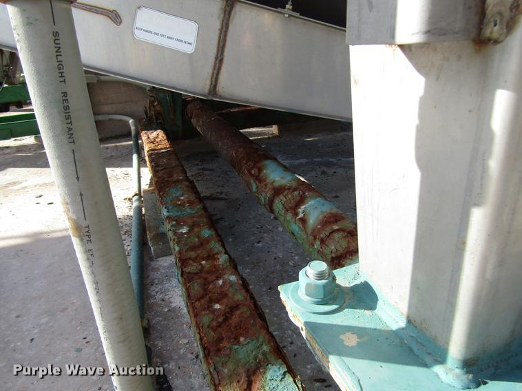 image for item DD4309 1991 Minuteman upright fertilizer blender