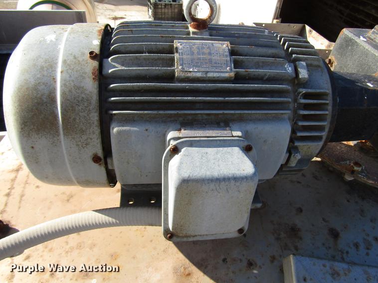 image for item DD4309 1991 Minuteman upright fertilizer blender