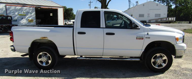 image for item DD4310 2009 Dodge Ram 2500 Quad Cab pickup truck