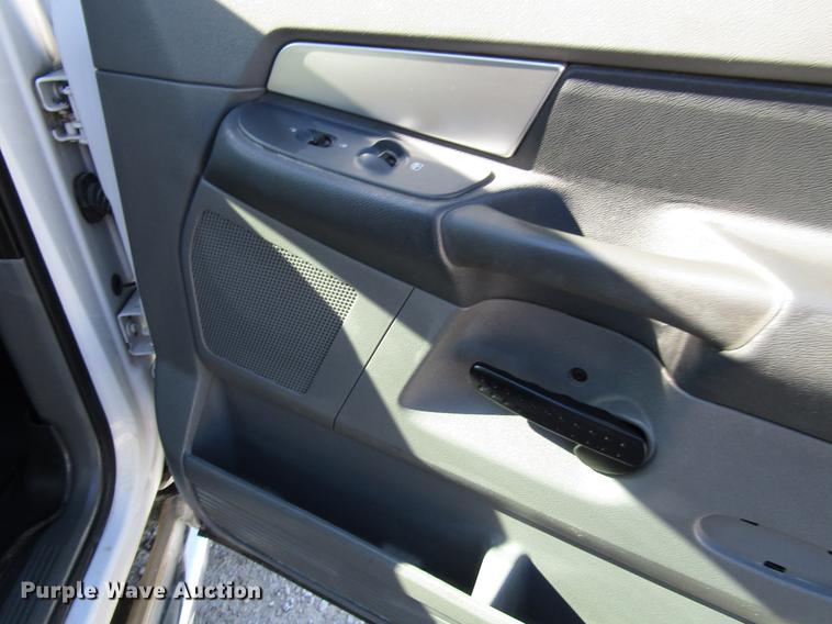 image for item DD4310 2009 Dodge Ram 2500 Quad Cab pickup truck