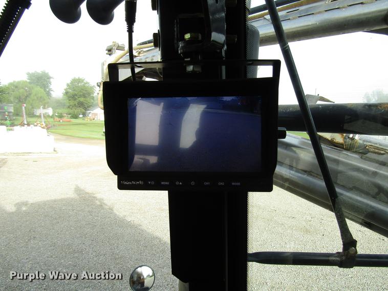 image for item DD4313 2009 Ag-Chem TerraGator 8203 applicator