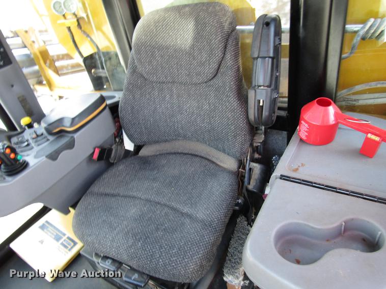 image for item DD4313 2009 Ag-Chem TerraGator 8203 applicator