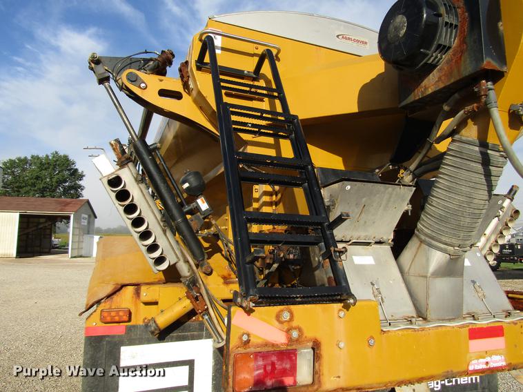 image for item DD4313 2009 Ag-Chem TerraGator 8203 applicator