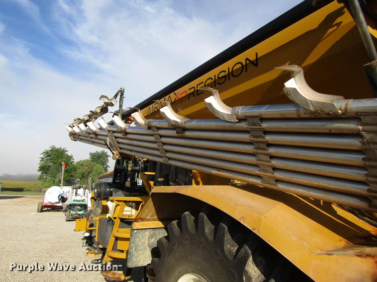 image for item DD4313 2009 Ag-Chem TerraGator 8203 applicator