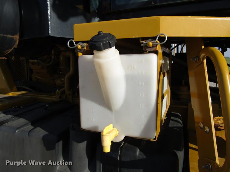 image for item DD4313 2009 Ag-Chem TerraGator 8203 applicator