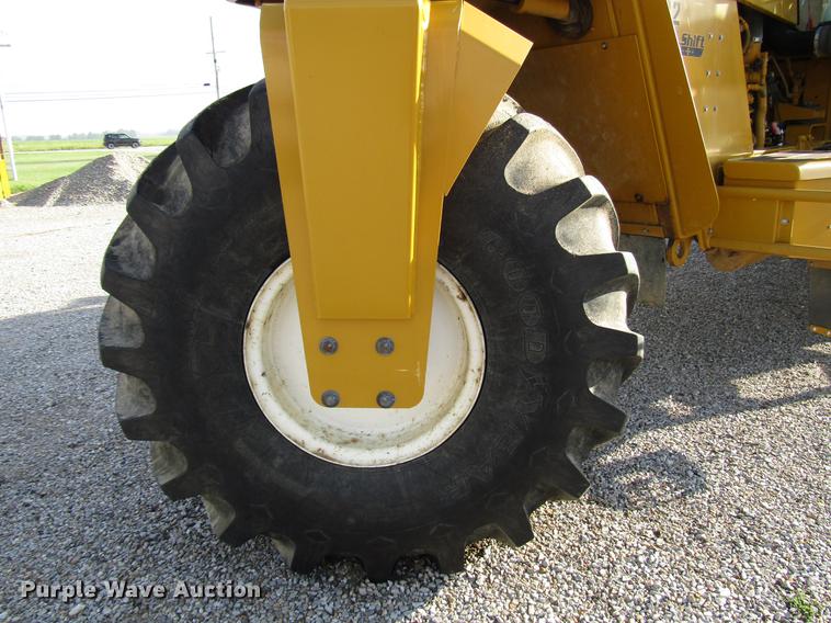 image for item DD4313 2009 Ag-Chem TerraGator 8203 applicator