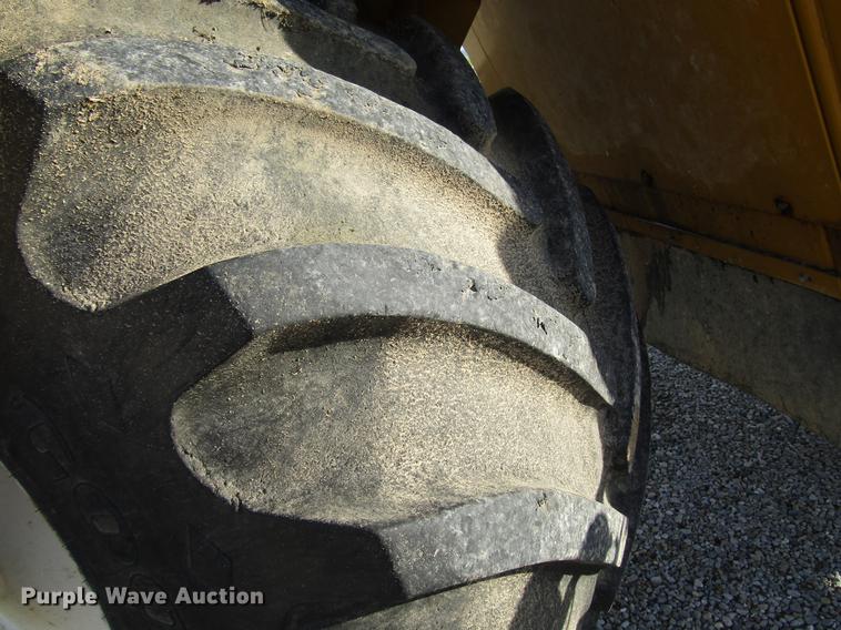 image for item DD4313 2009 Ag-Chem TerraGator 8203 applicator