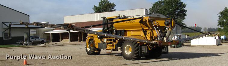 image for item DD4313 2009 Ag-Chem TerraGator 8203 applicator