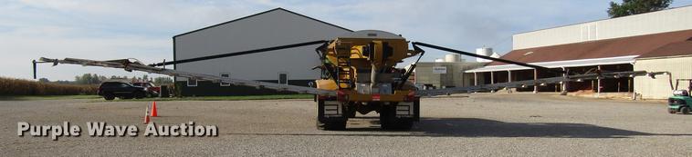 image for item DD4313 2009 Ag-Chem TerraGator 8203 applicator