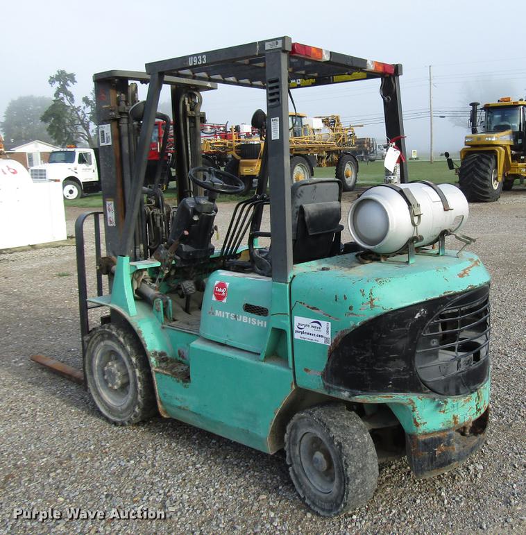 image for item DD4314 2001 Mitsubishi FG25K forklift