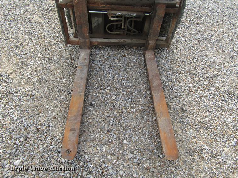 image for item DD4314 2001 Mitsubishi FG25K forklift