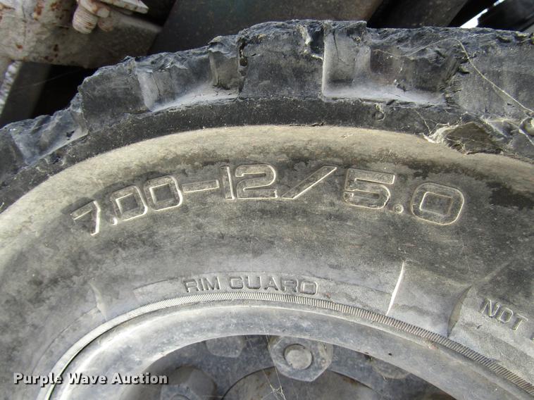 image for item DD4314 2001 Mitsubishi FG25K forklift