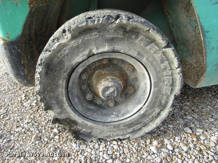 image for item DD4314 2001 Mitsubishi FG25K forklift