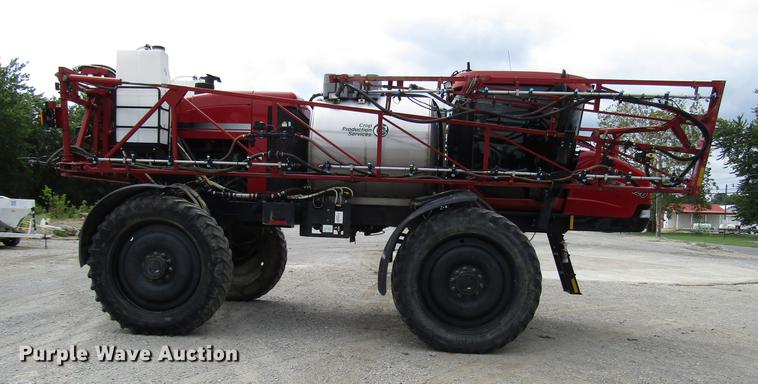 image for item DD4321 2011 Case IH Patriot 4420 sprayer
