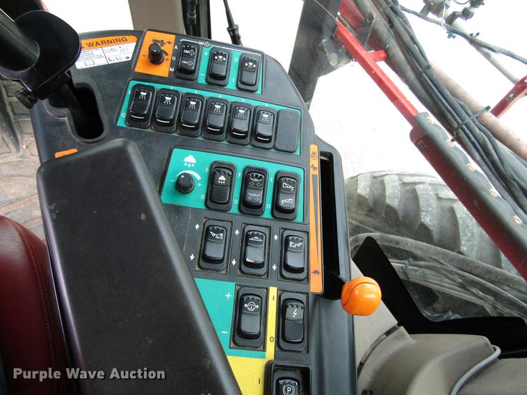 image for item DD4321 2011 Case IH Patriot 4420 sprayer